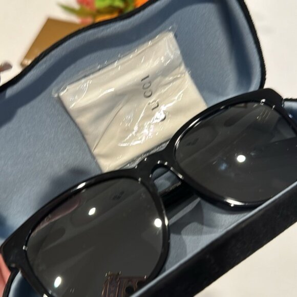 Authentic Gucci sunglasses - Picture 11 of 11